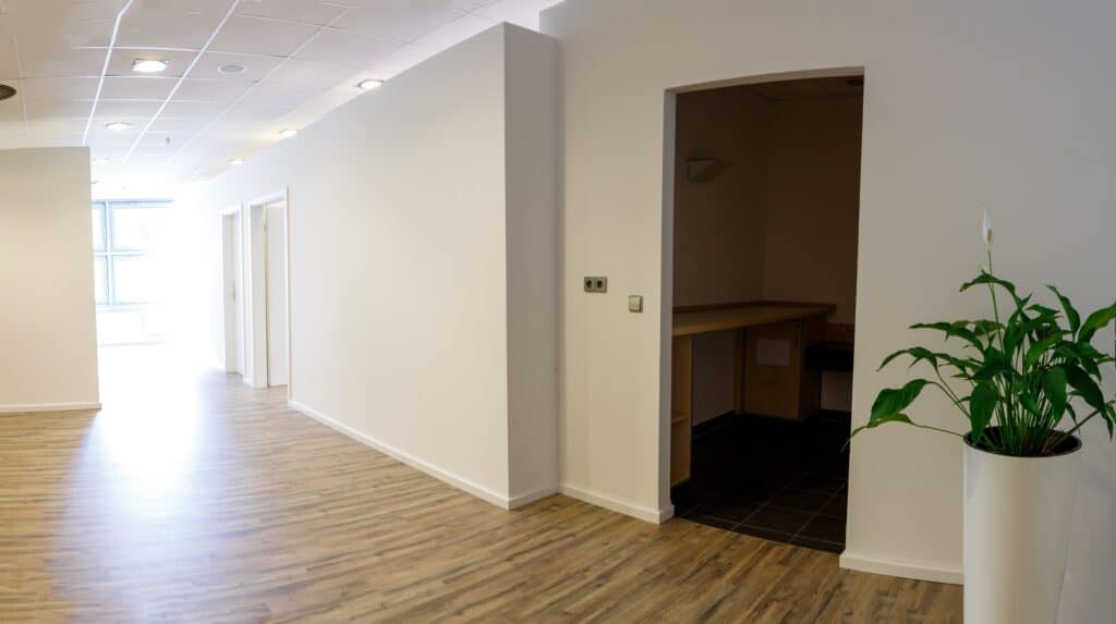 The Pros and Cons of Inpatient Drug Rehab